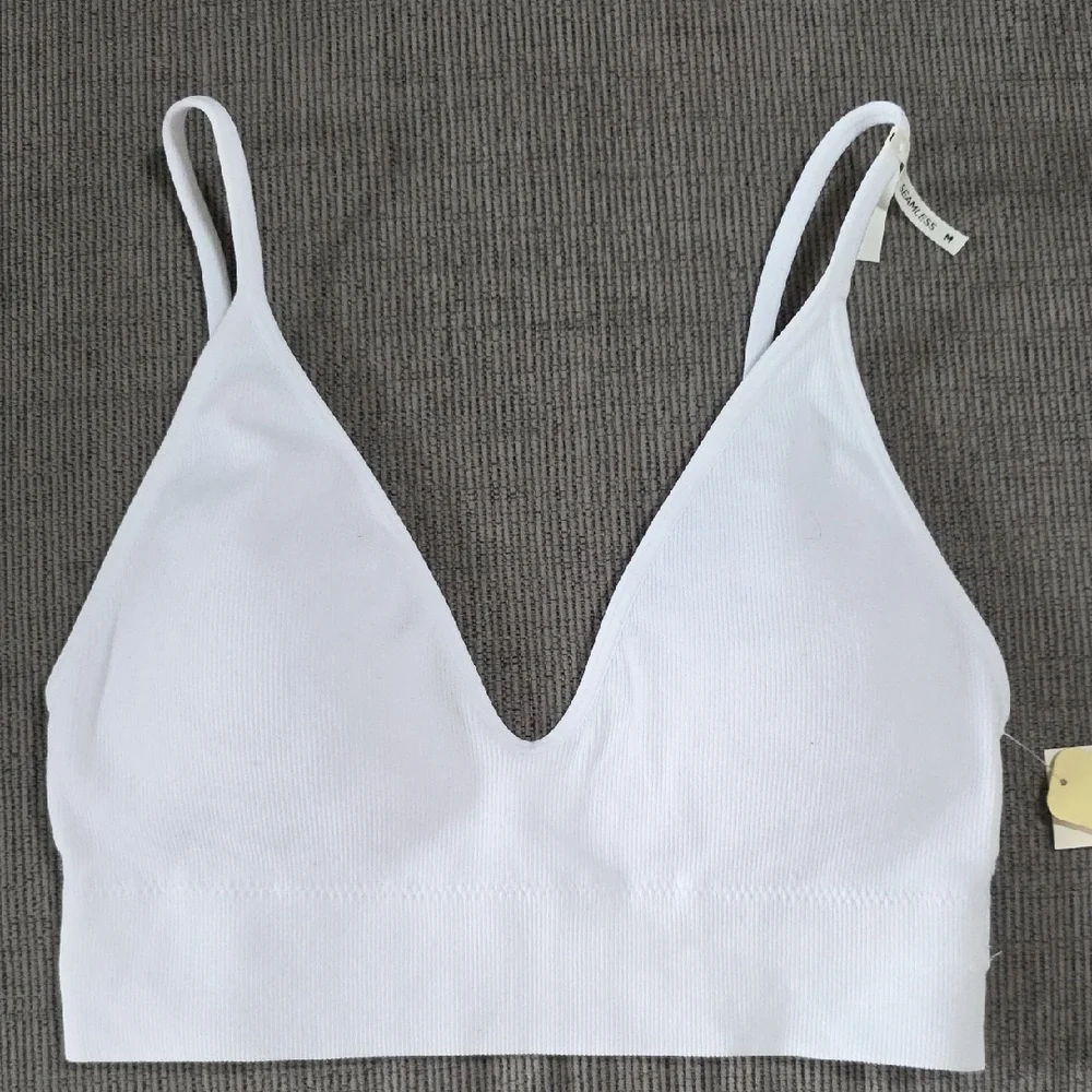 Aeropostale White Bralette With Spaghetti Straps, Seamless, Size Med, NWT - Picture 2 of 15